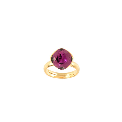 Clara // Berry