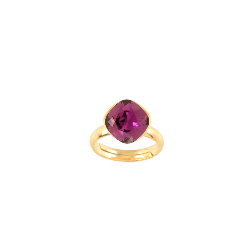 Clara // Berry